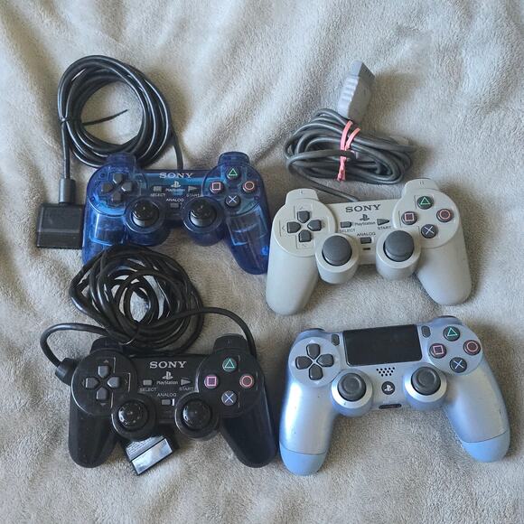 Sony PlayStation Video Game Controllers Wired Wireless Untested - Picture 1 of 7
